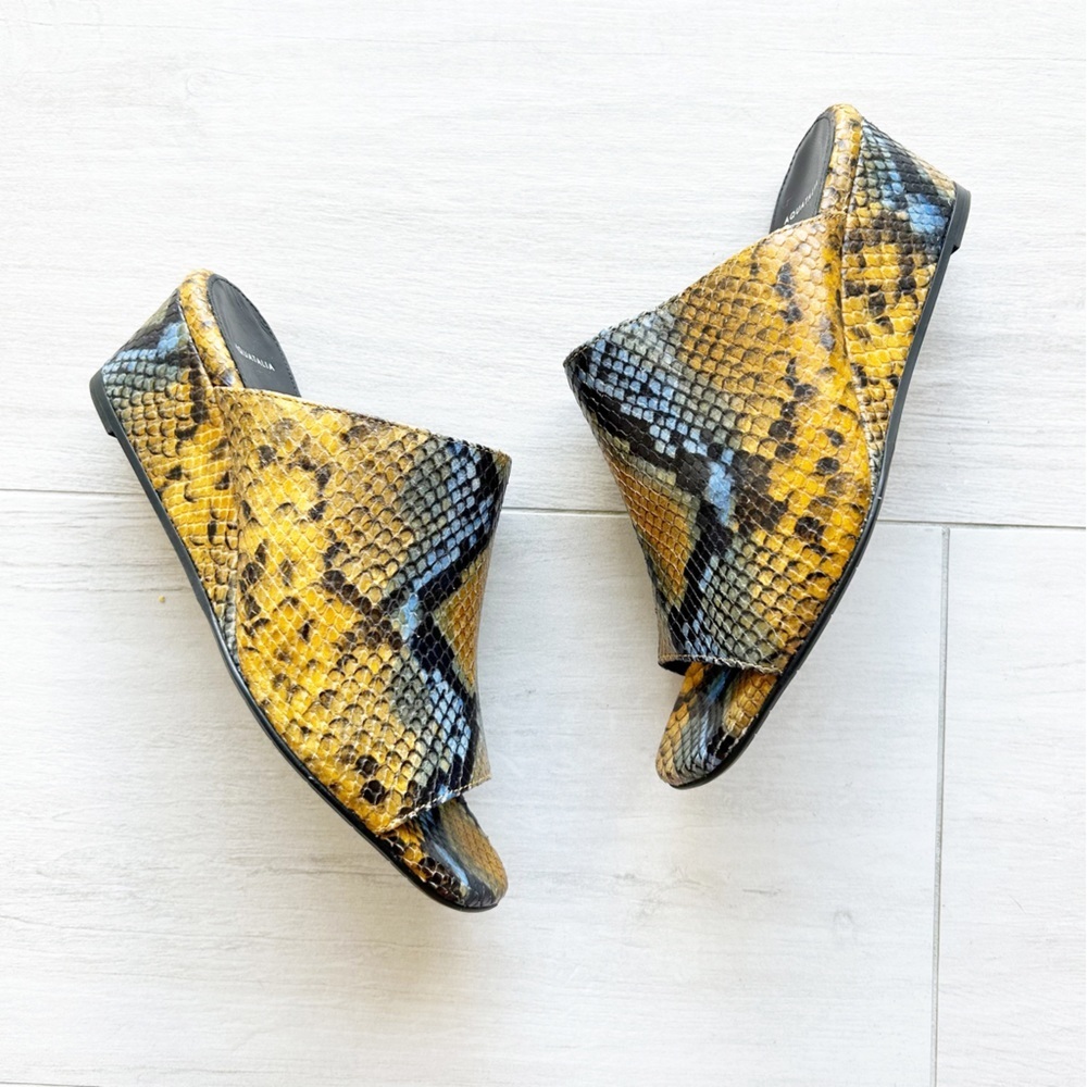 Aquatalia Made in Italy Leather Yellow & Blue Snake Peep Toe Wedge Sandals 7.5 - Picture 7 of 7